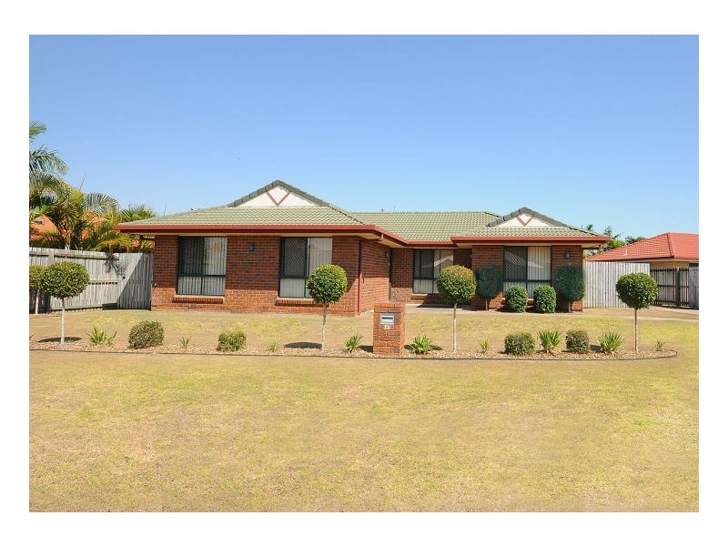 4 Figbird Close, Eli Waters QLD 4655