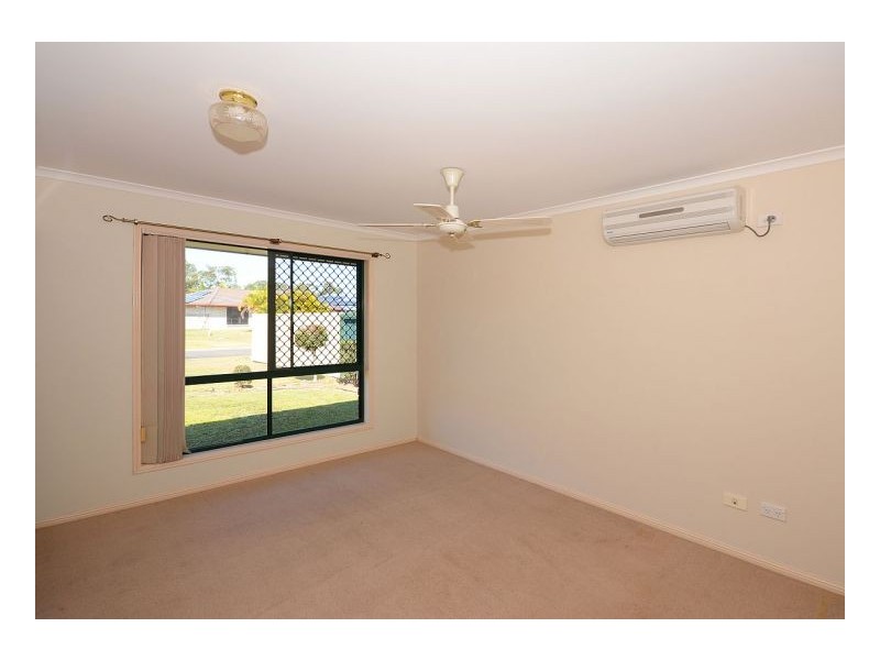 4 Figbird Close, Eli Waters QLD 4655