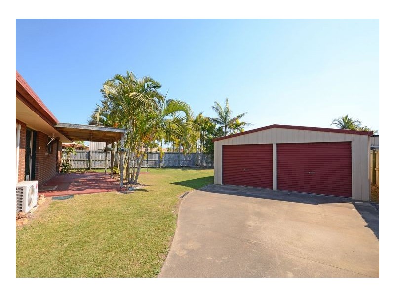 4 Figbird Close, Eli Waters QLD 4655