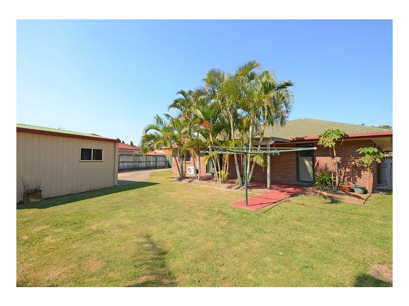 4 Figbird Close, Eli Waters QLD 4655