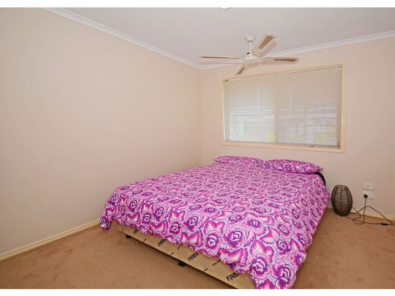 96 Robert Street, Urangan QLD 4655