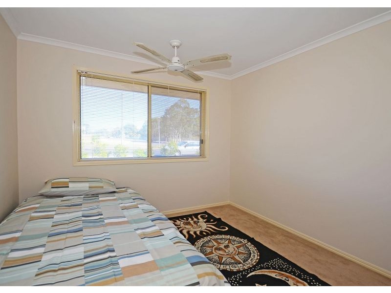 96 Robert Street, Urangan QLD 4655