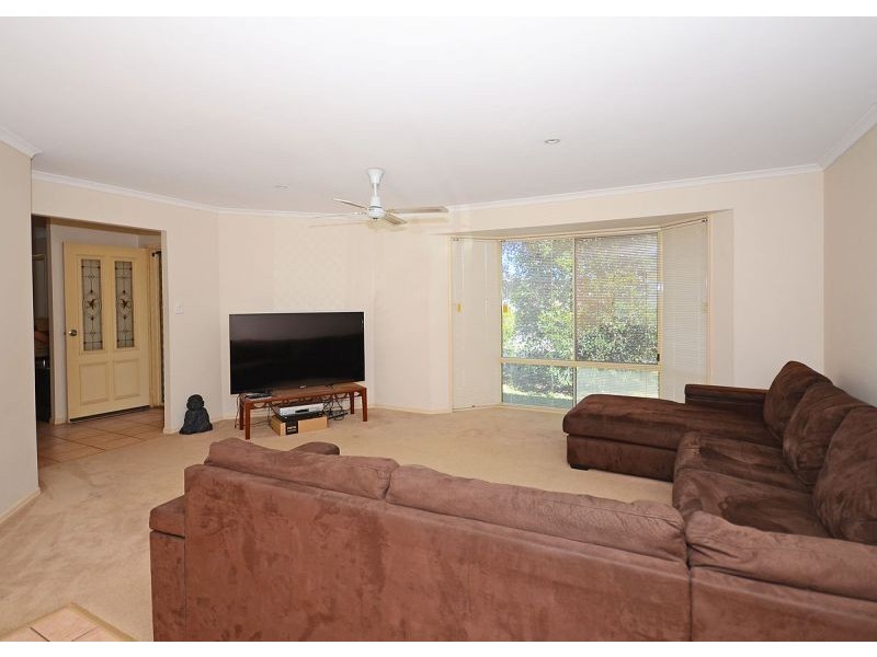 96 Robert Street, Urangan QLD 4655