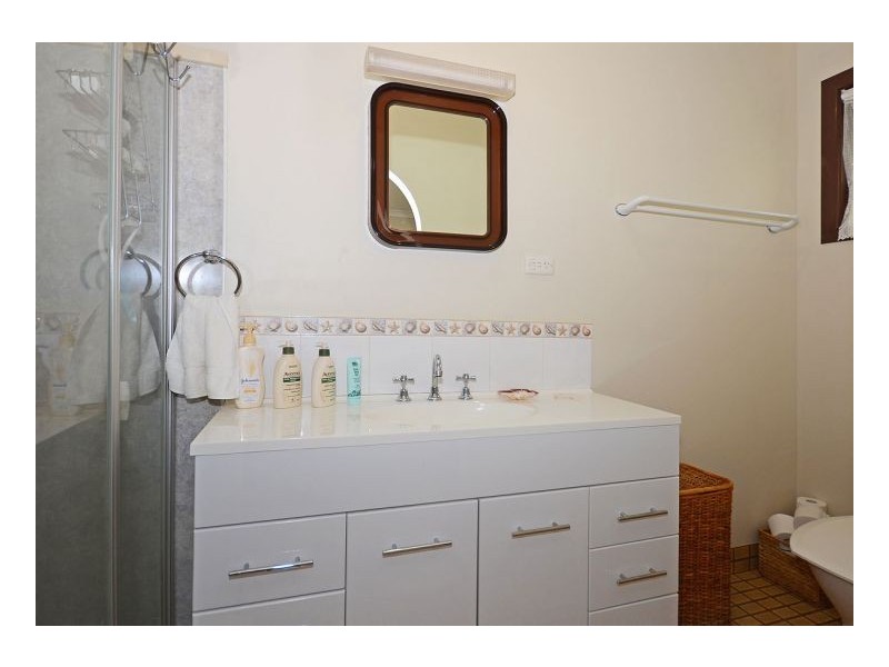 10 Ironbark Street, Kawungan QLD 4655