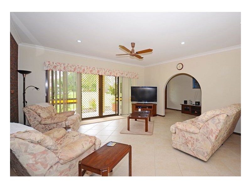 10 Ironbark Street, Kawungan QLD 4655