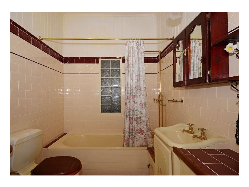 28 Truro Street, Torquay QLD 4655