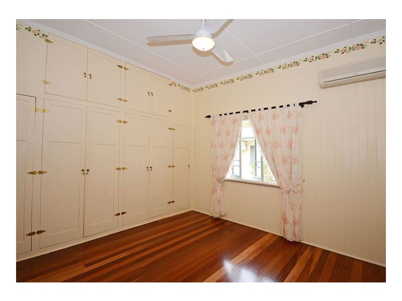 28 Truro Street, Torquay QLD 4655