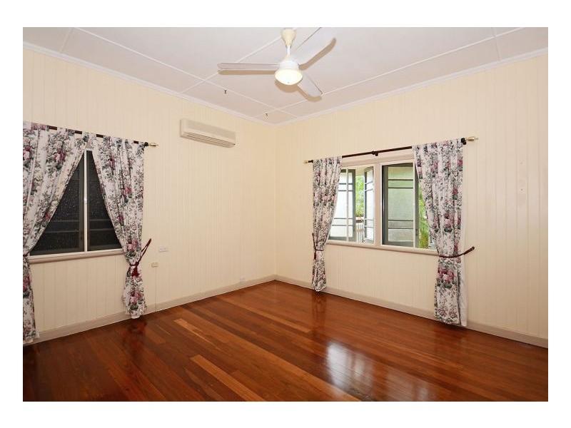 28 Truro Street, Torquay QLD 4655