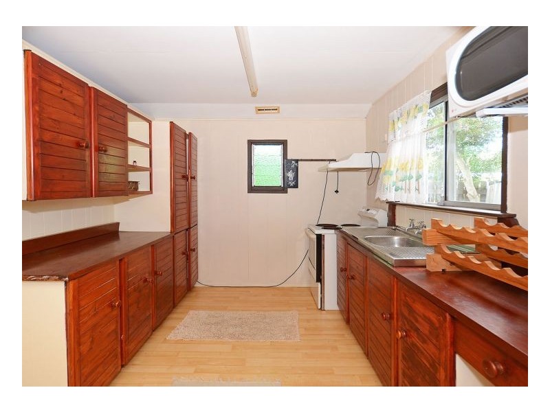 28 Truro Street, Torquay QLD 4655