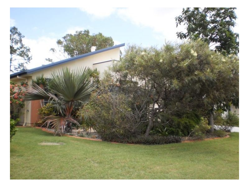 16 Tree View Parade, Toogoom QLD 4655