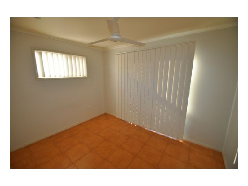 30 Park Street, Urangan QLD 4655