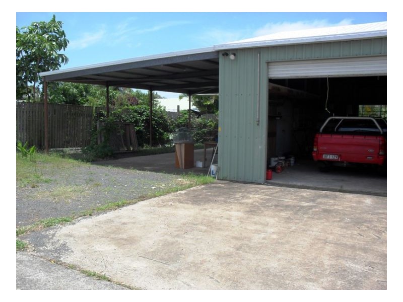 30 Park Street, Urangan QLD 4655