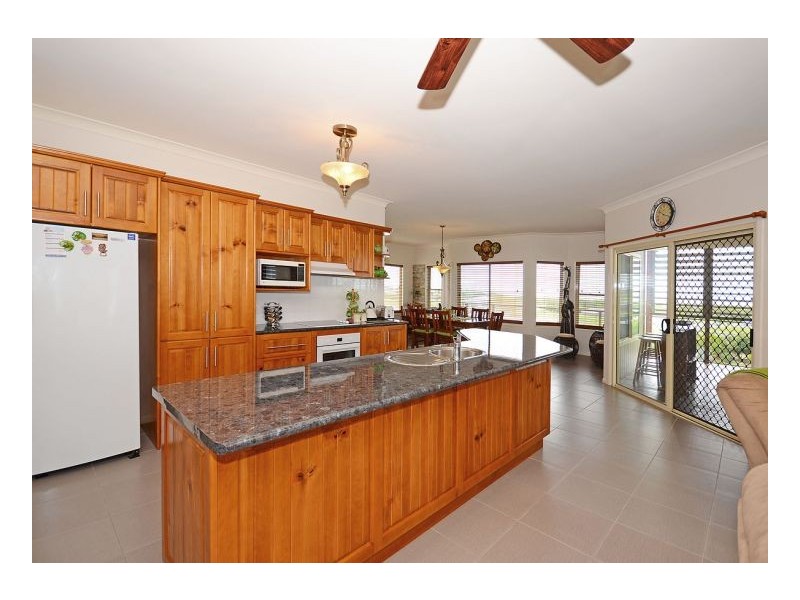 54 Windjammer Circuit, River Heads QLD 4655