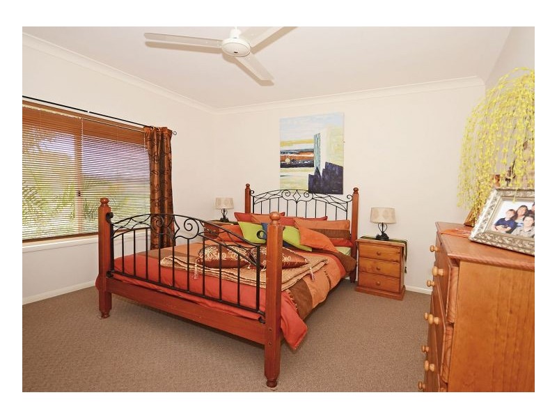 54 Windjammer Circuit, River Heads QLD 4655