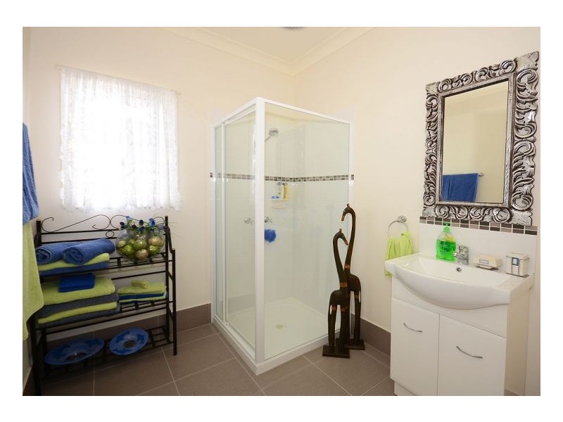 54 Windjammer Circuit, River Heads QLD 4655