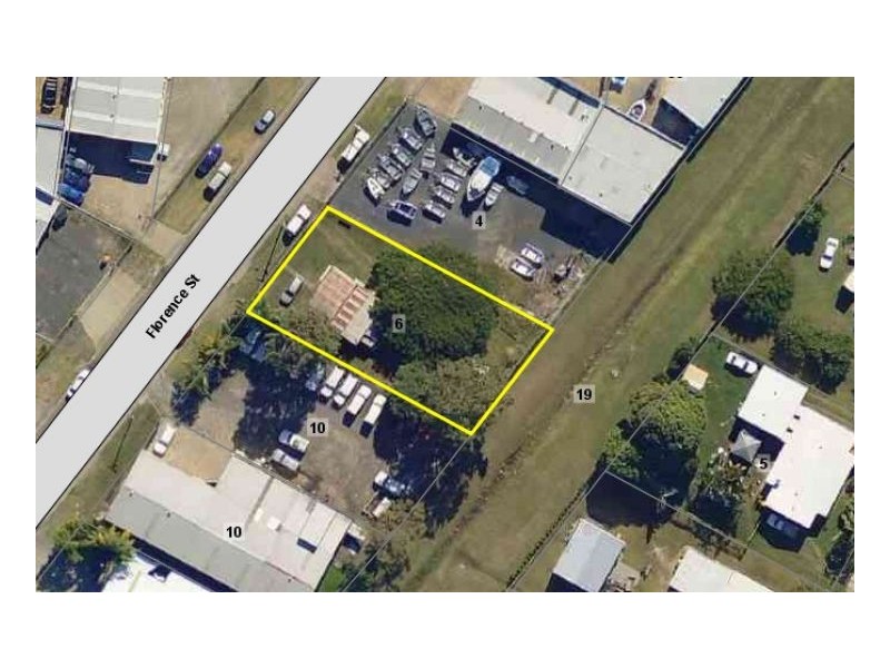 6 Florence Street, Urangan QLD 4655