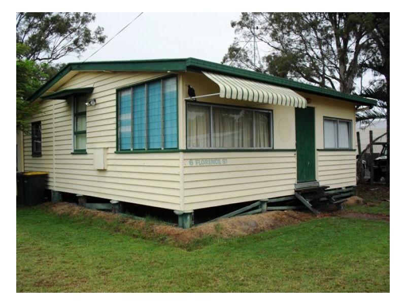 6 Florence Street, Urangan QLD 4655