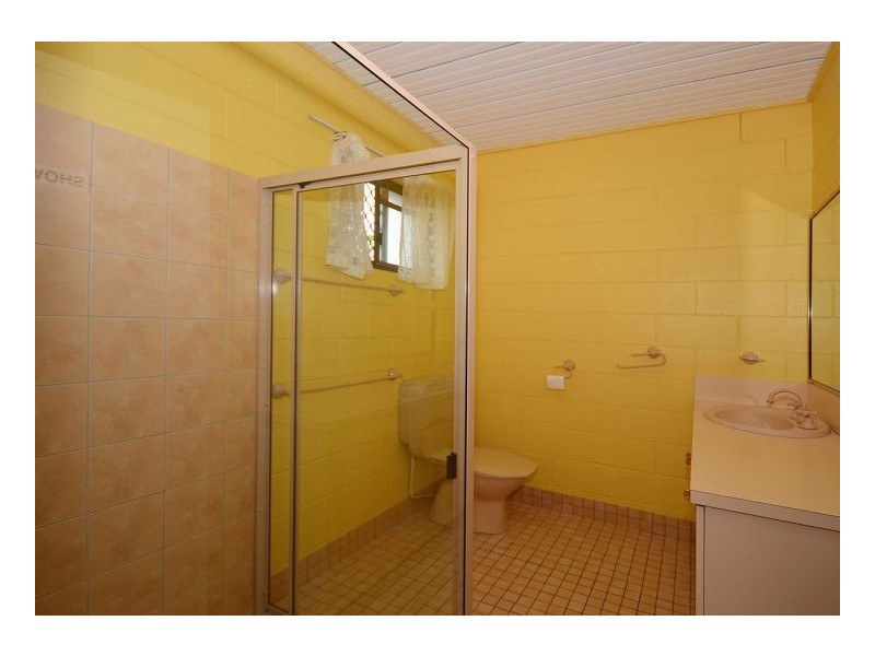 23 Hillcrest Avenue, Scarness QLD 4655