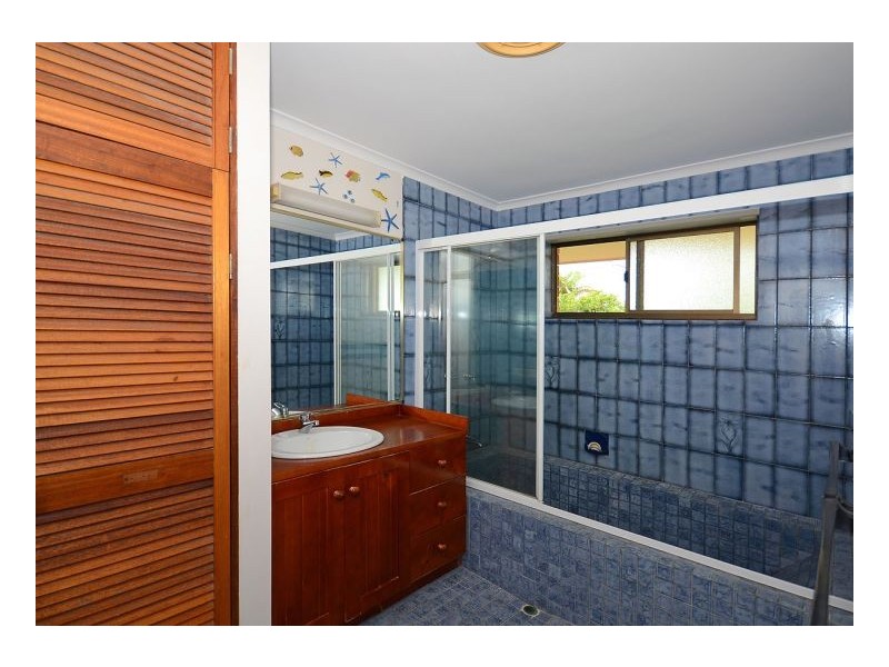 23 Hillcrest Avenue, Scarness QLD 4655