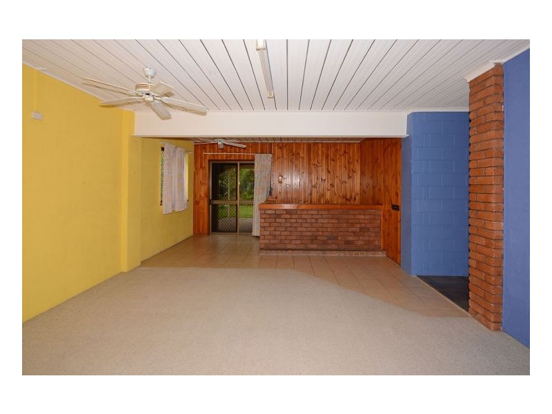 23 Hillcrest Avenue, Scarness QLD 4655