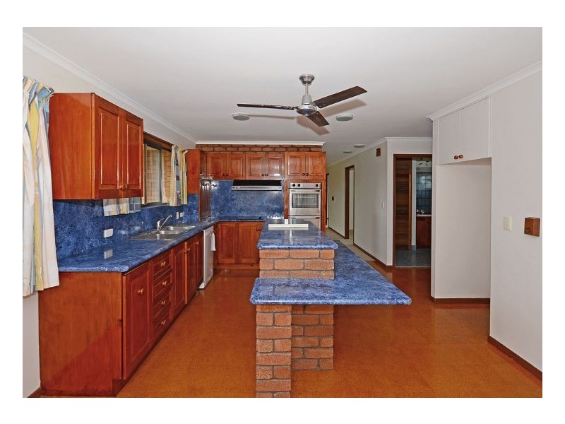 23 Hillcrest Avenue, Scarness QLD 4655