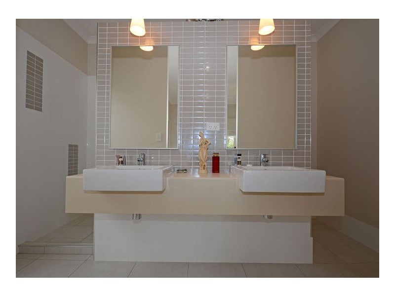 19 Harmony Avenue, Urraween QLD 4655