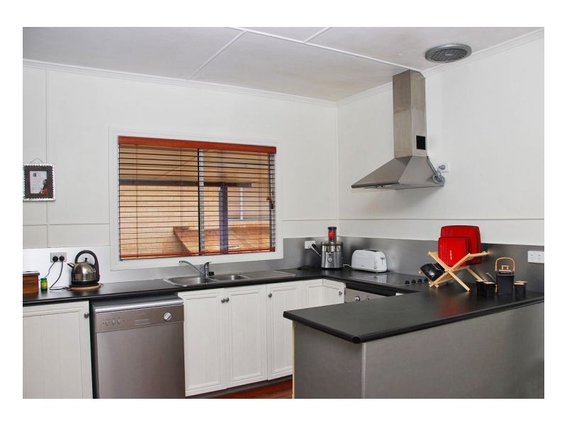 42 Winchelsea Street, Pialba QLD 4655