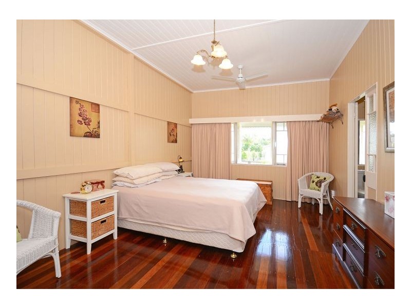 72 Honiton Street, Torquay QLD 4655