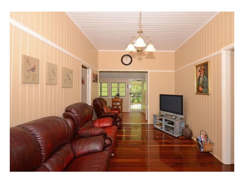 72 Honiton Street, Torquay QLD 4655
