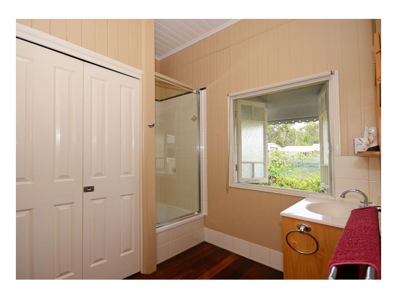 72 Honiton Street, Torquay QLD 4655