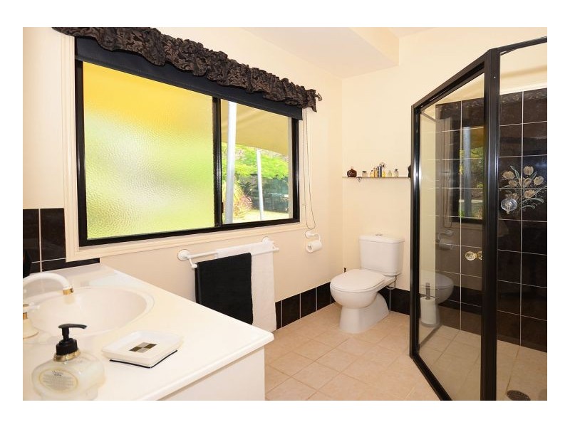 55 Pindari Cres, Sunshine Acres QLD 4655