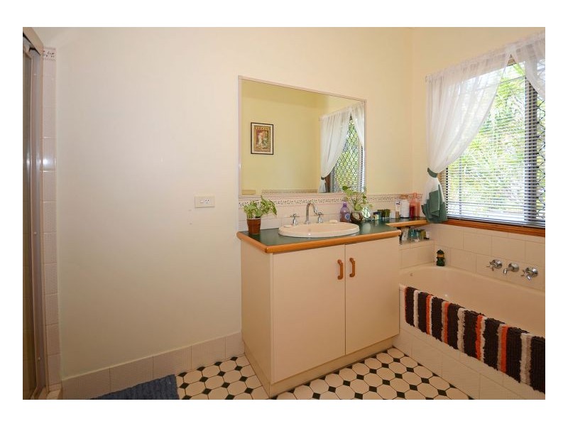 70 Carrick Way, Wondunna QLD 4655