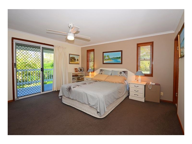 36 Island Outlook, River Heads QLD 4655