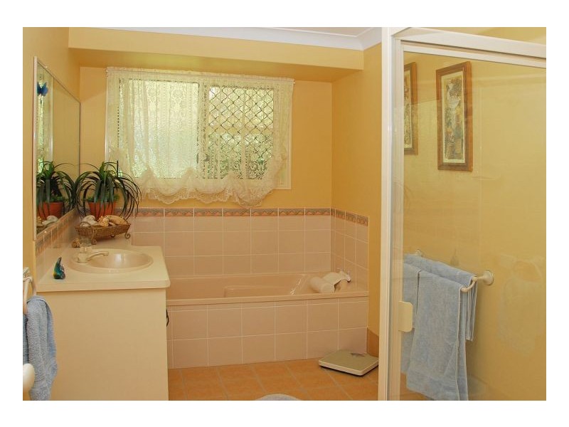 9 Foxwood Court, Dundowran Beach QLD 4655