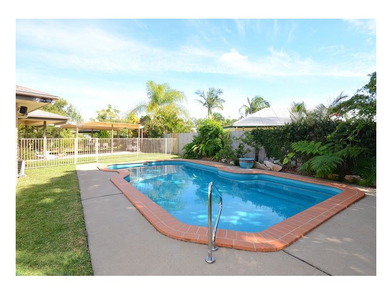 12 Scribbly Gum Court, Urraween QLD 4655