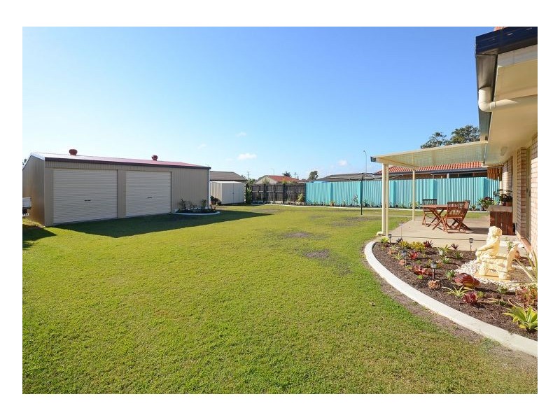 18 Kirton Road, Point Vernon QLD 4655