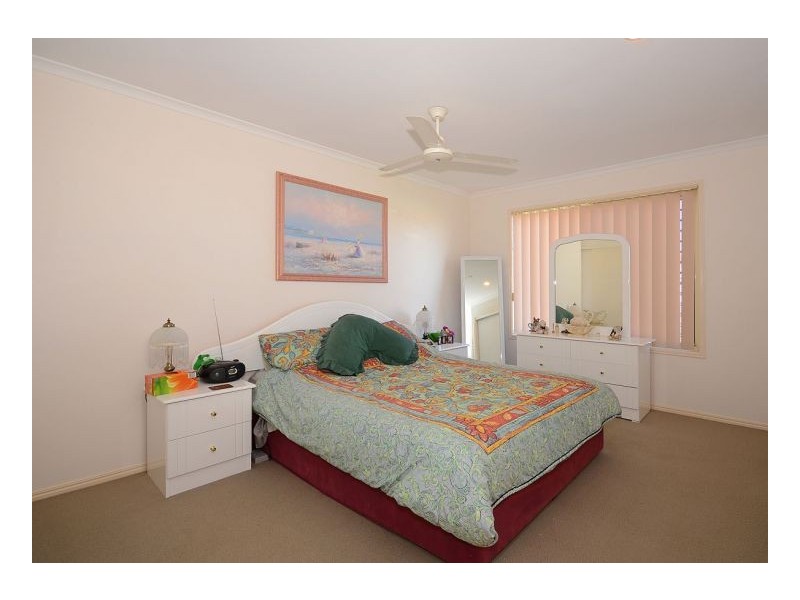18 Kirton Road, Point Vernon QLD 4655