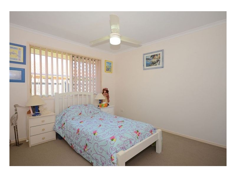 18 Kirton Road, Point Vernon QLD 4655