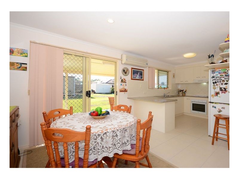 18 Kirton Road, Point Vernon QLD 4655