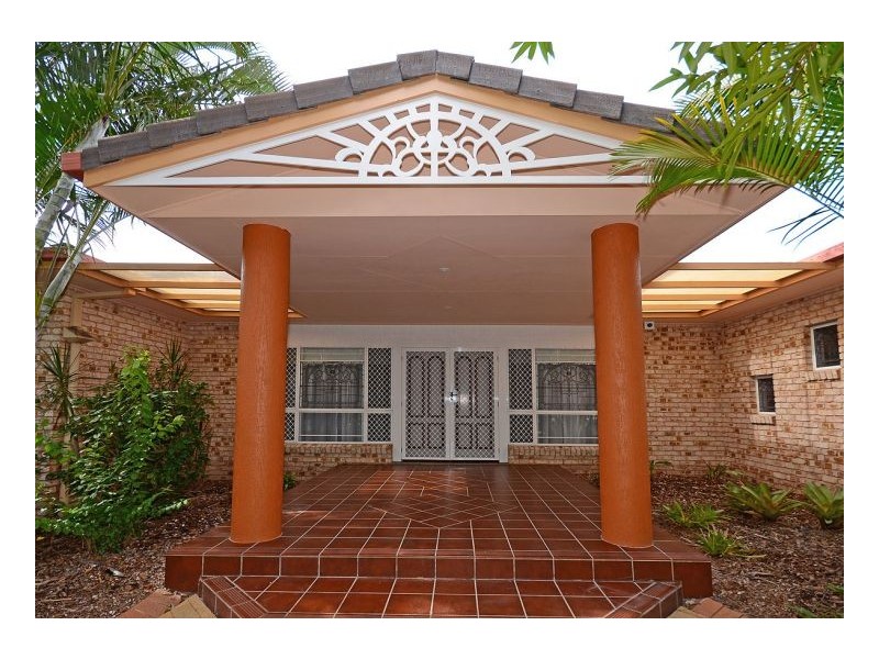 66 Honiton Street, Torquay QLD 4655