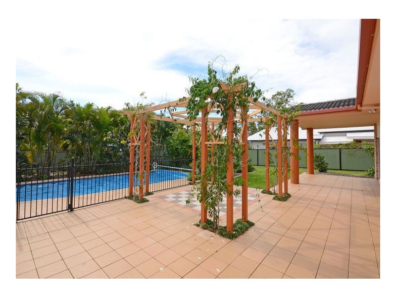 66 Honiton Street, Torquay QLD 4655