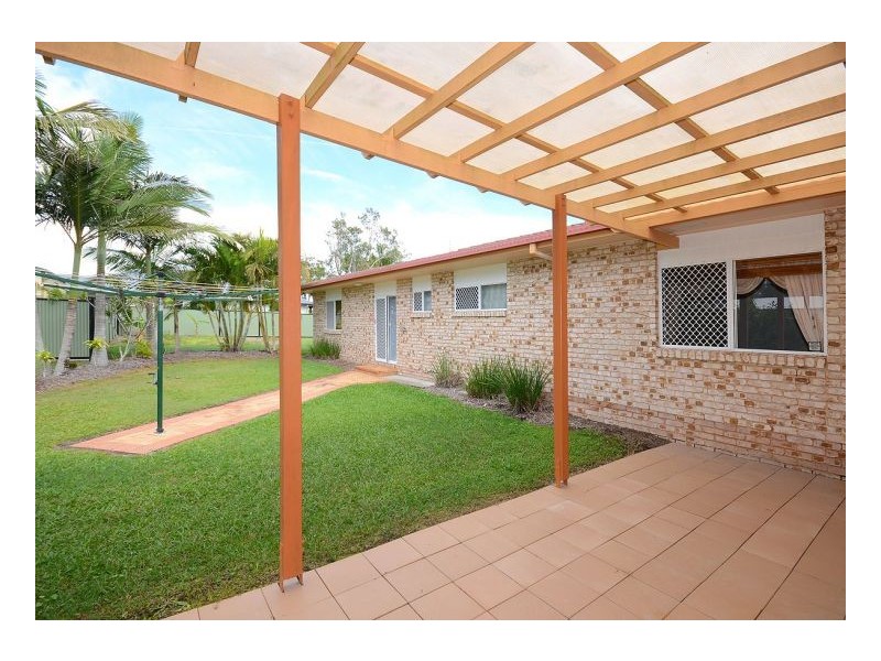 66 Honiton Street, Torquay QLD 4655