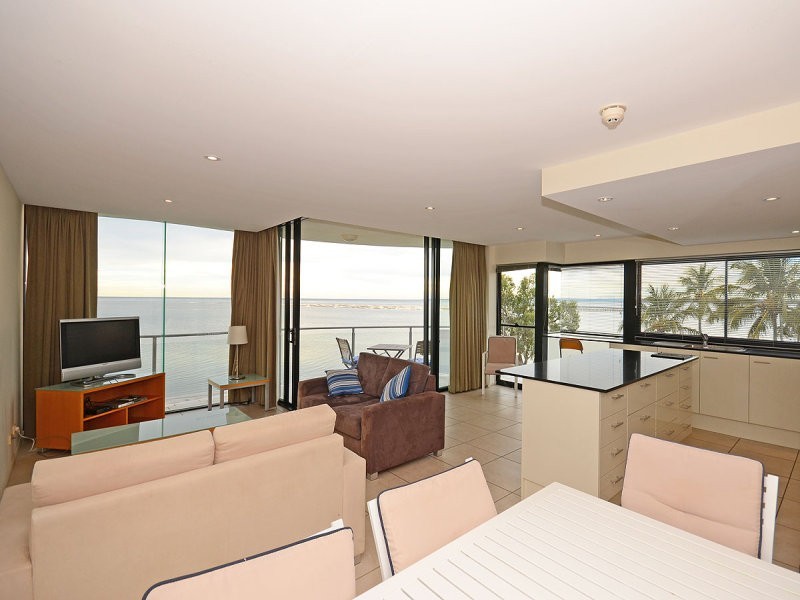 16/558 Esplanade, Urangan QLD 4655