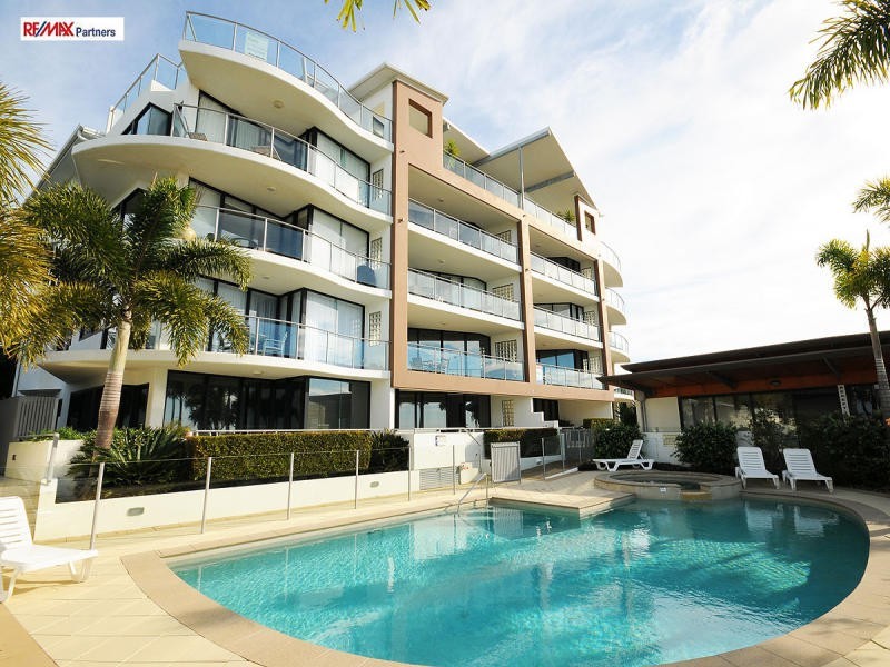 16/558 Esplanade, Urangan QLD 4655