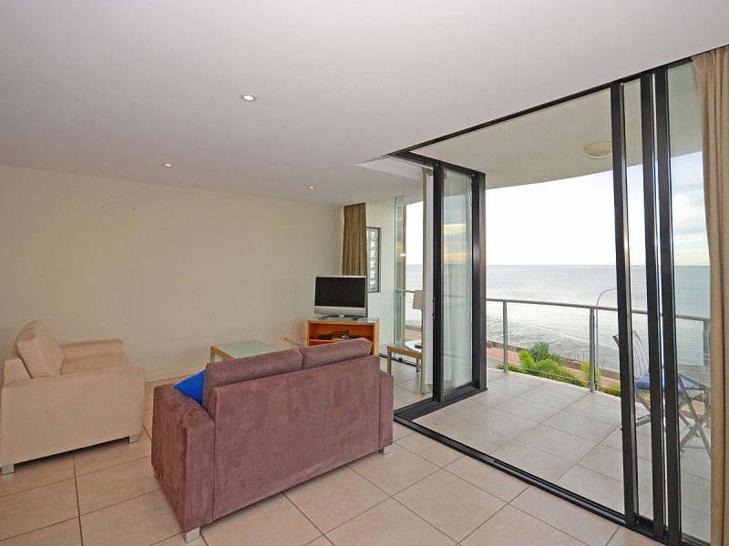 16/558 Esplanade, Urangan QLD 4655