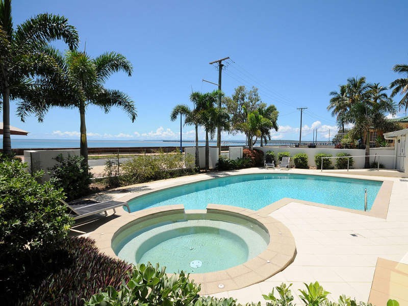 16/558 Esplanade, Urangan QLD 4655