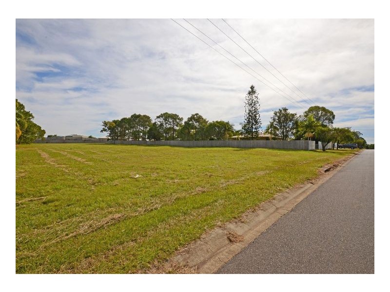 9-11 Bream Street, Kawungan QLD 4655