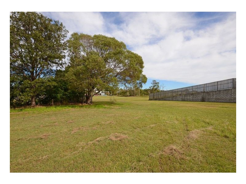 9-11 Bream Street, Kawungan QLD 4655