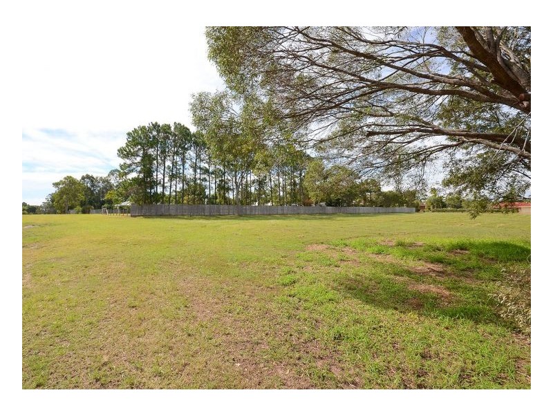 9-11 Bream Street, Kawungan QLD 4655