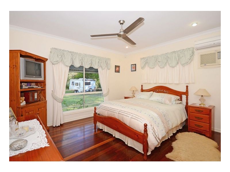 8 Raward Road, Wondunna QLD 4655